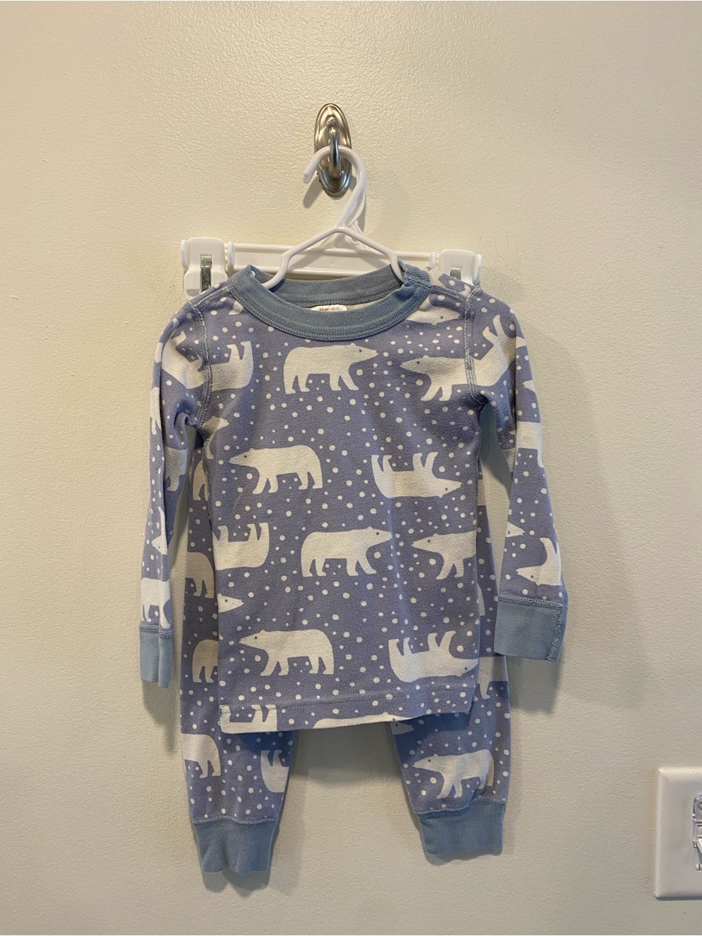 Hanna Andersson organic pajamas size 90 3
hannajams long sleeve set polar beas
